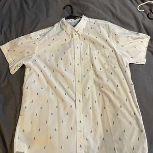 White Izod short sleeve button down with nautical pattern